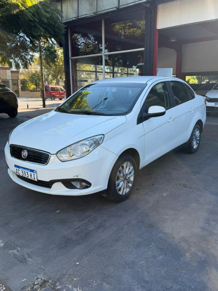 Fiat Grand siena ATTRACTIVE 1.4 8V